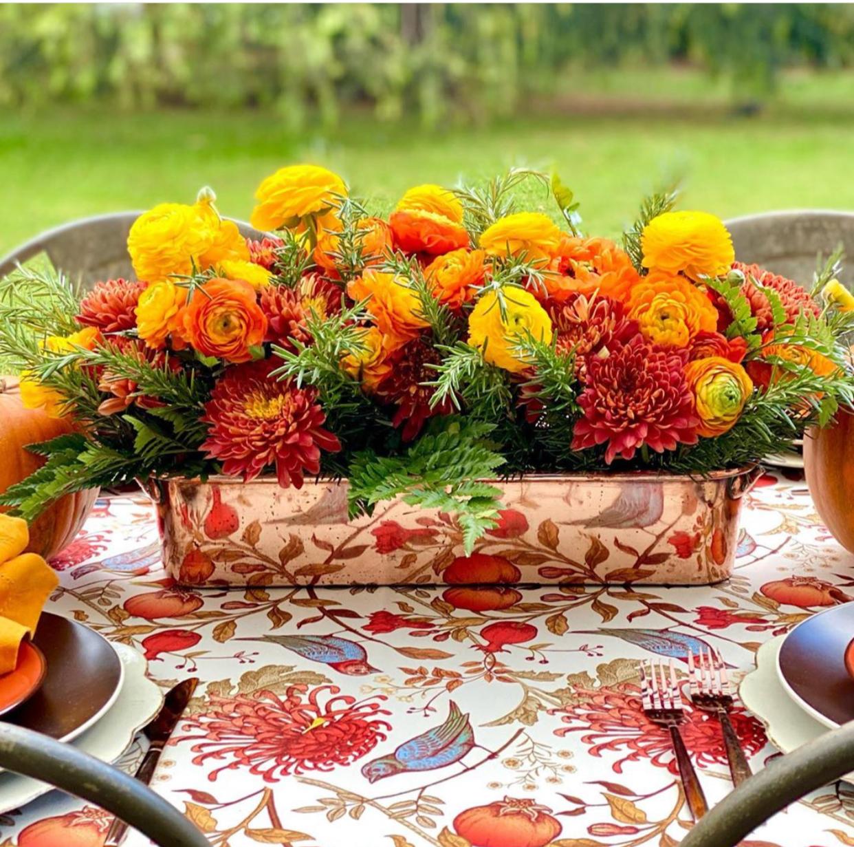 La importancia de las flores en tu mesa – Las Mesas de Juana